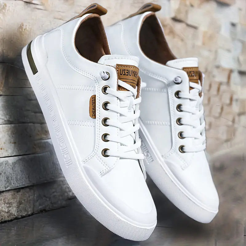 calzado blancos con detalles Caqui "ZGRYF"